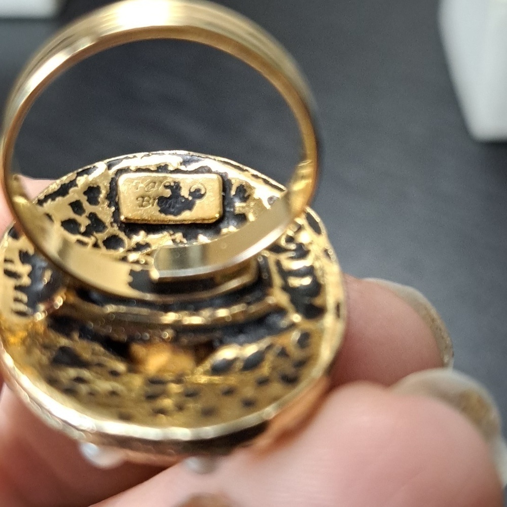 Vintage 1970's Karen Brent Adjustable Size Cocktail Ring. - Picture 4 of 7